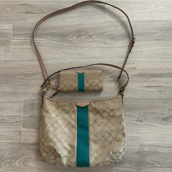 Coach Beige/Green signature canvas & leather Devin stripe shoulder bag & wallet - Picture 1 of 14
